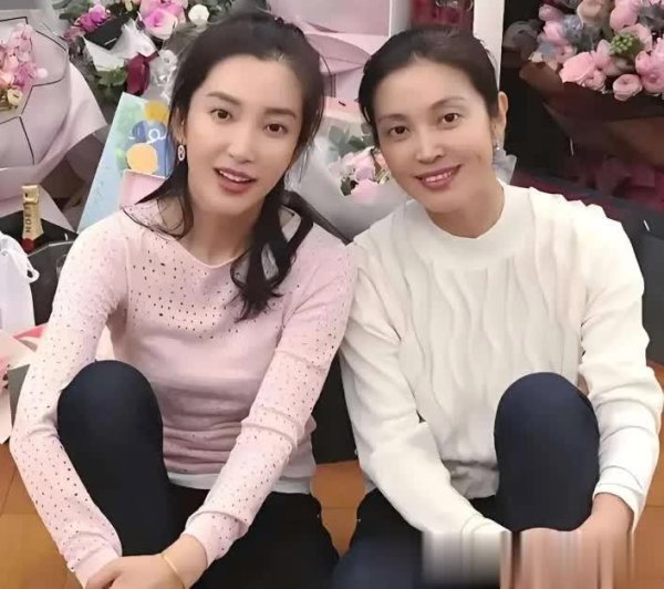 炒股配资股票开户 李冰冰自曝删妹微信冷战三月，坦言来生绝不一起工作！